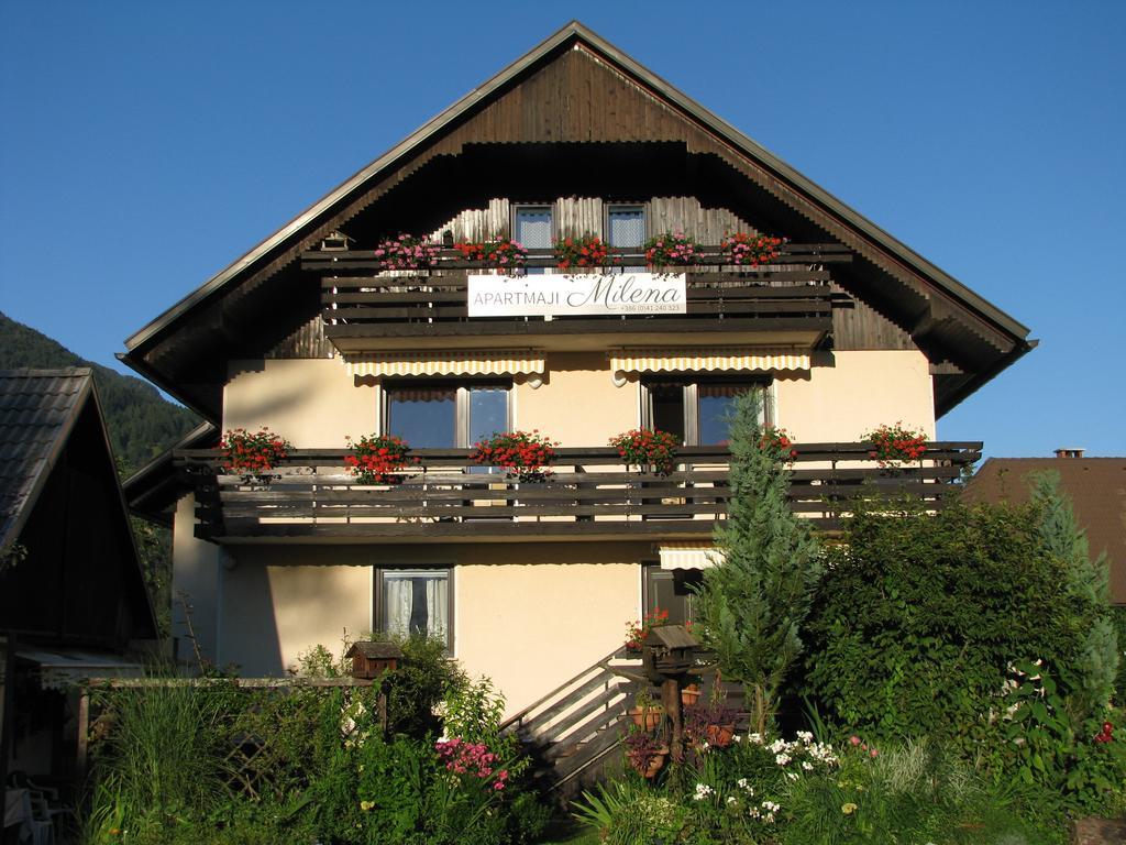 Apartments And Rooms Milena Kranjska Gora Esterno foto