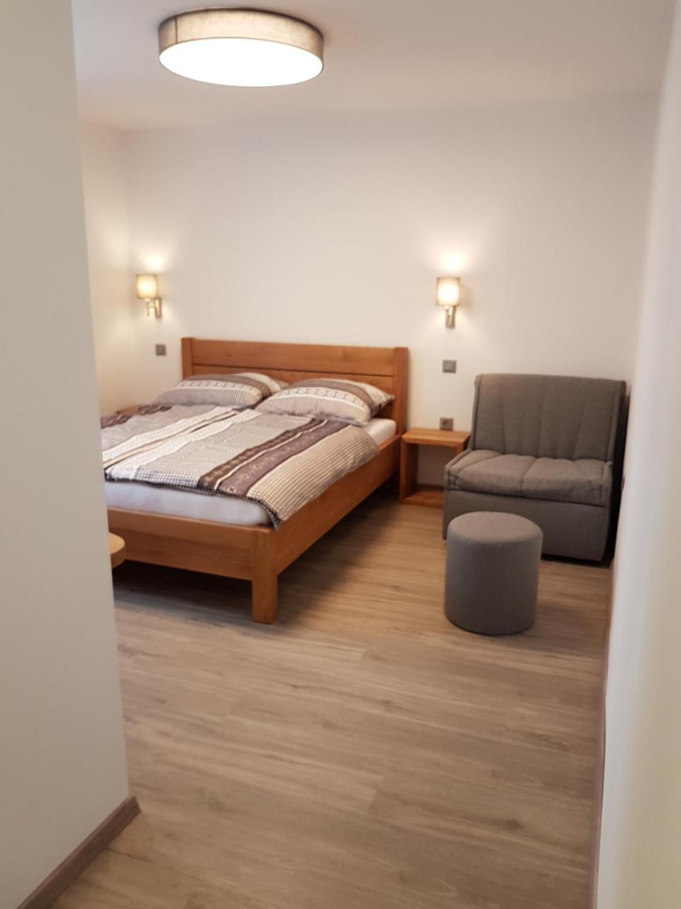 Apartments And Rooms Milena Kranjska Gora Esterno foto